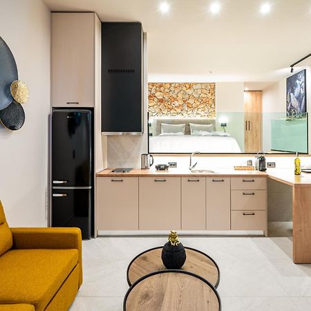 Pathos Seaside Suites ฟาลิรากี ห้อง รูปภาพ