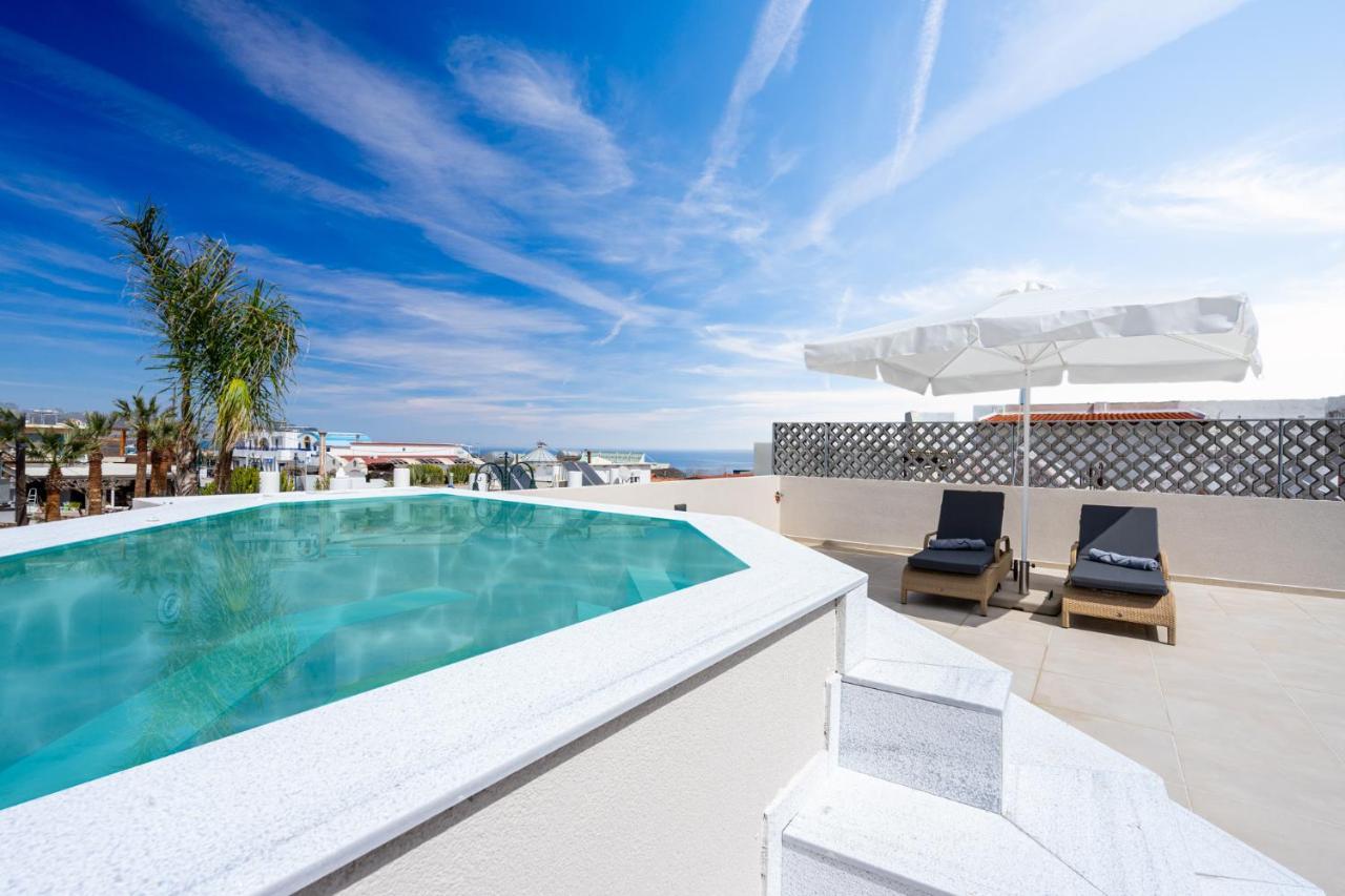 Pathos Seaside Suites ฟาลิรากี ภายนอก รูปภาพ
