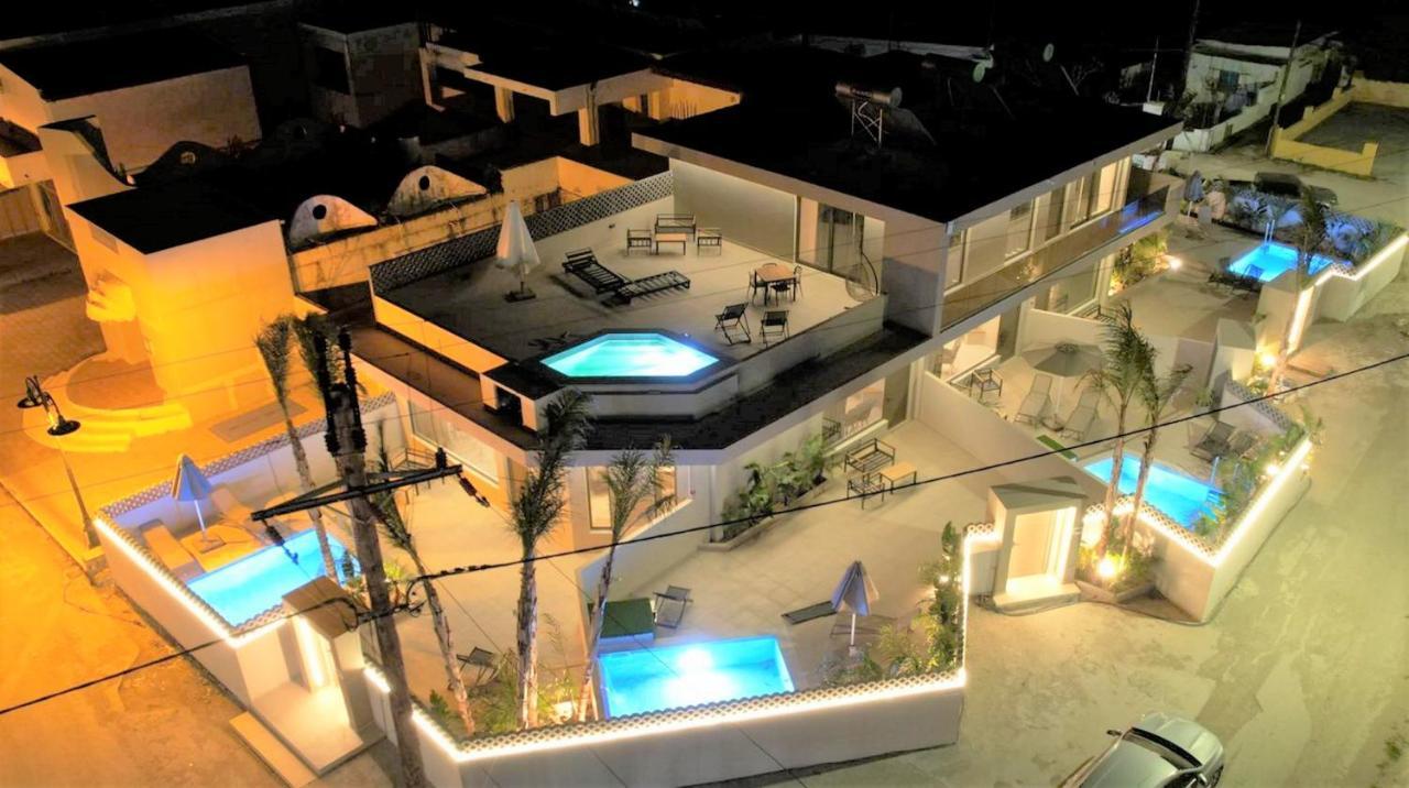 Pathos Seaside Suites ฟาลิรากี ภายนอก รูปภาพ