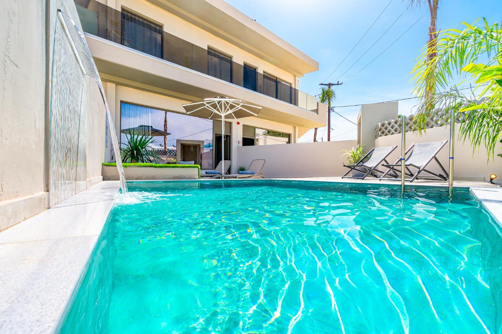 Pathos Seaside Suites ฟาลิรากี ห้อง รูปภาพ